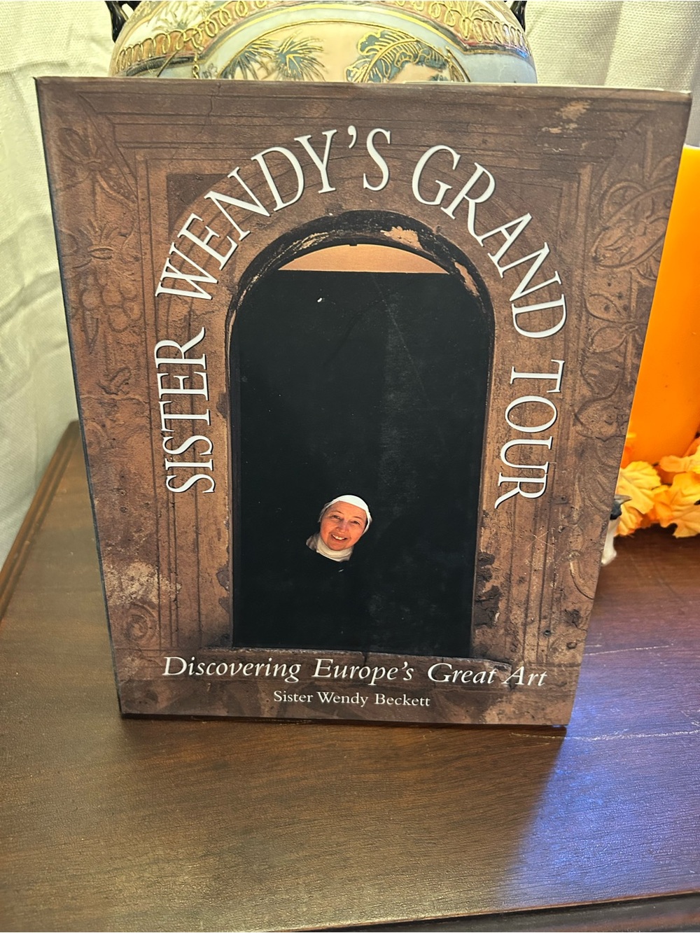 Sister Wendy's Grand Tour Decorative Art Book Cover - discovering europes art